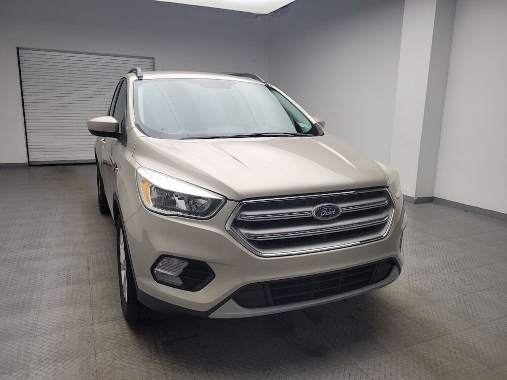 2018 Ford Escape in Taylor, MI 48180 - 18091368 14