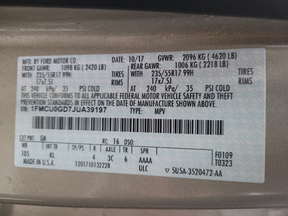 2018 Ford Escape in Taylor, MI 48180 - 18091368 33