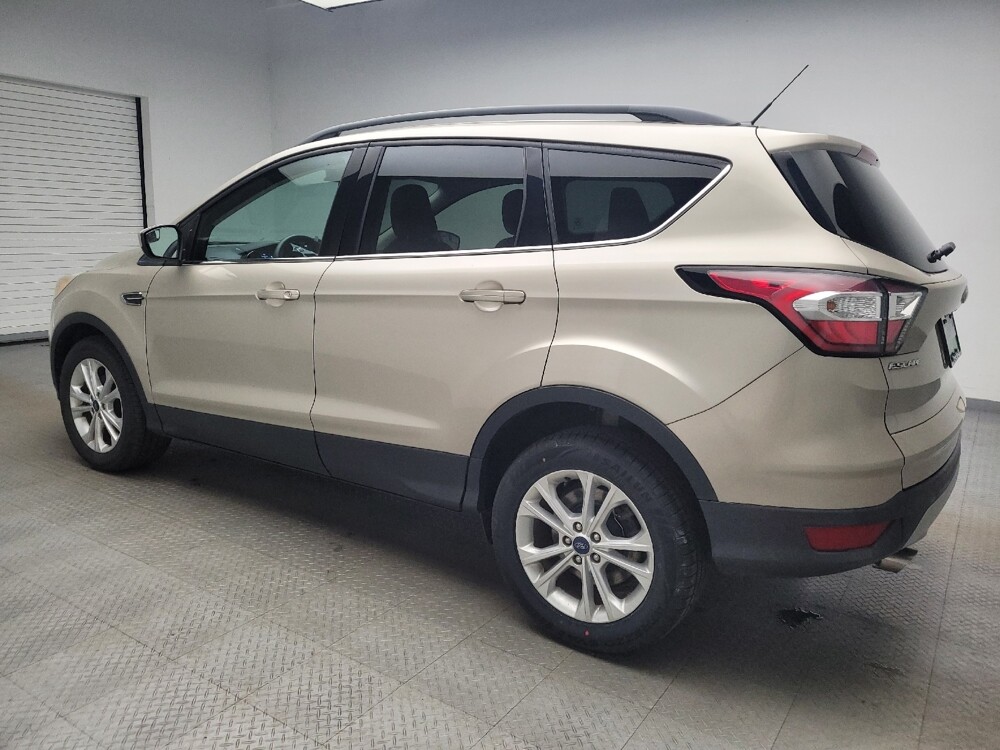 2018 Ford Escape in Taylor, MI 48180 - 18091368 3