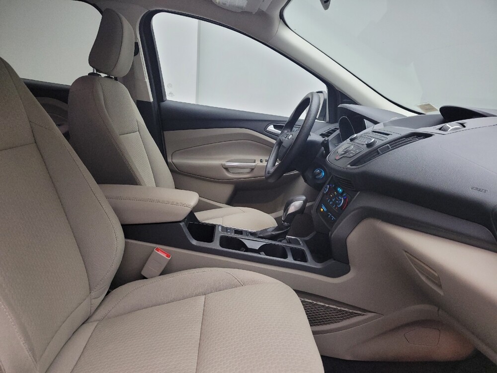 2018 Ford Escape in Taylor, MI 48180 - 18091368 21