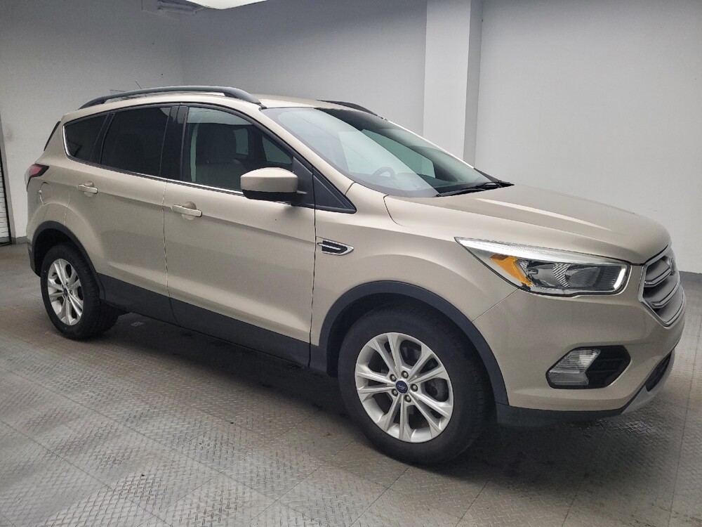 2018 Ford Escape in Taylor, MI 48180 - 18091368 11