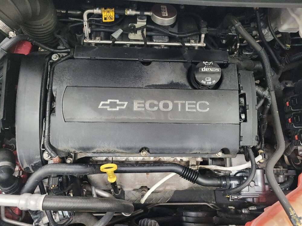 2016 Chevrolet Sonic in Taylor, MI 48180 - 18091375 30