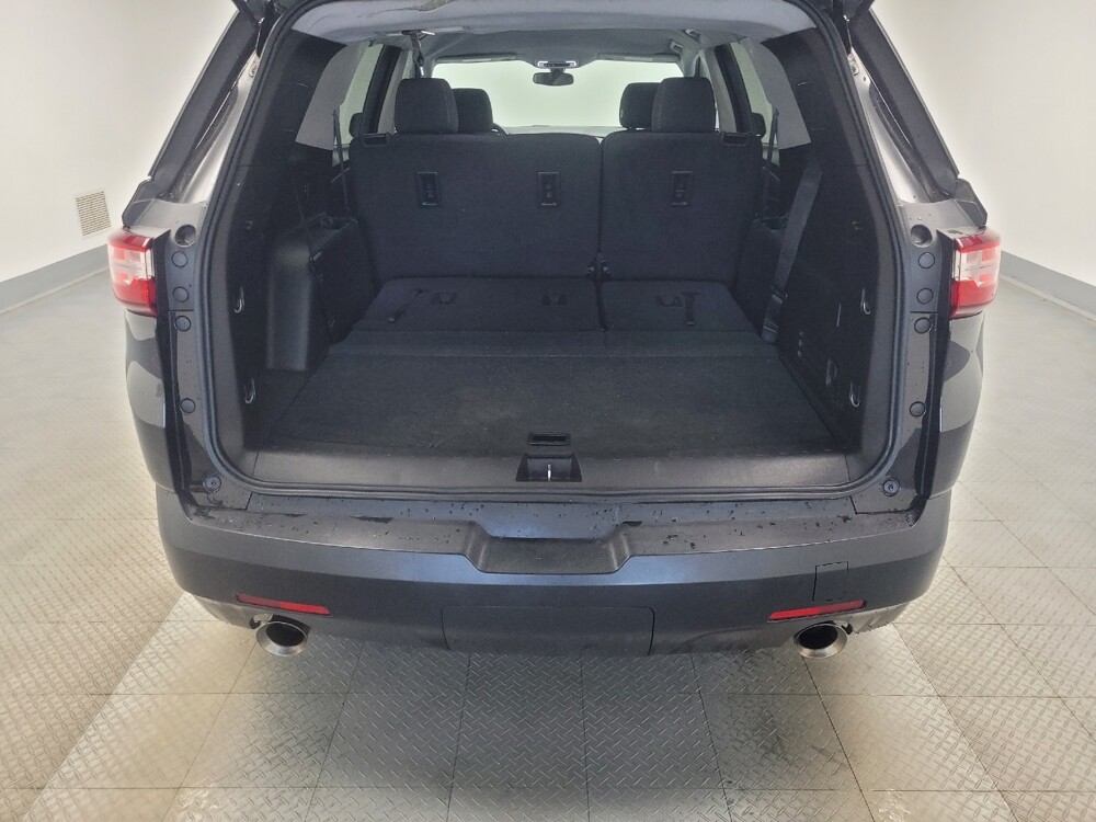 2020 Chevrolet Traverse in Ft Wayne, IN 46805 - 18091377 29