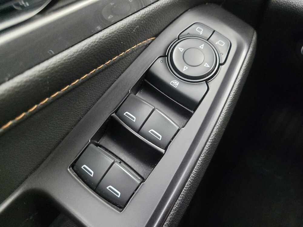 2020 Chevrolet Traverse in Ft Wayne, IN 46805 - 18091377 27