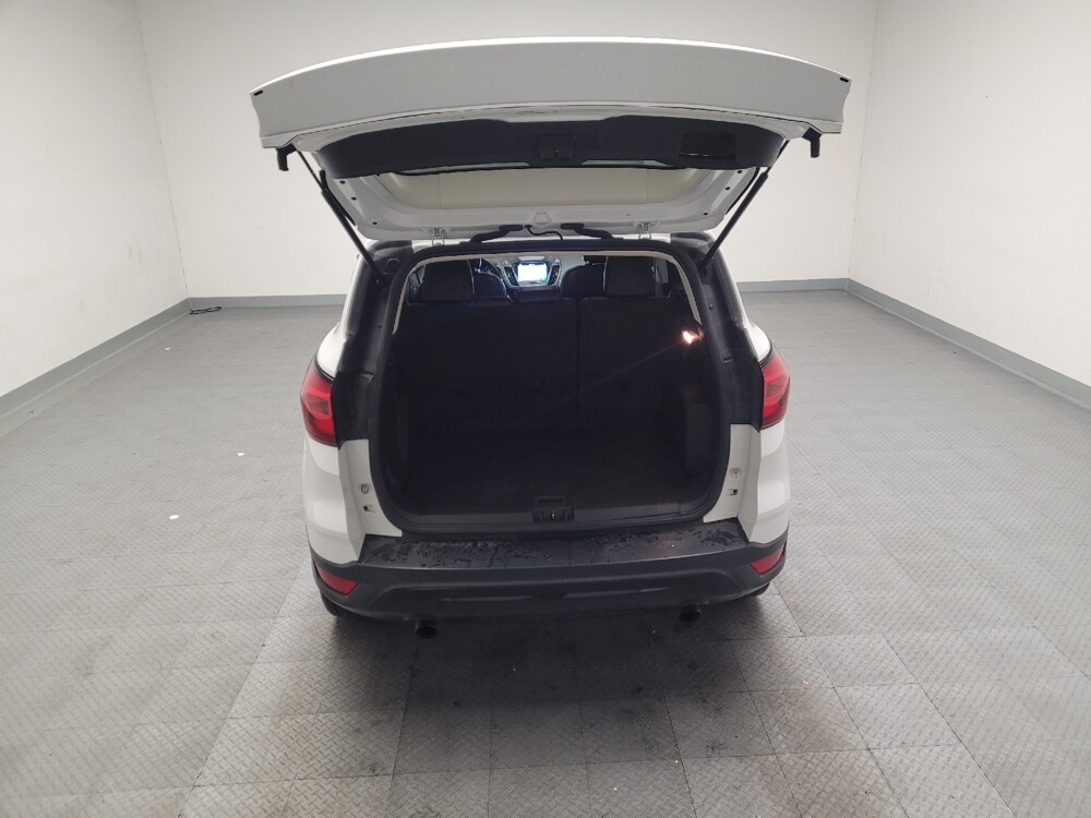 2019 Ford Escape in Riverside, CA 92504 - 18091378 29