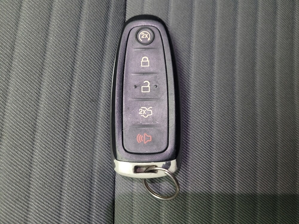 2019 Ford Escape in Riverside, CA 92504 - 18091378 32