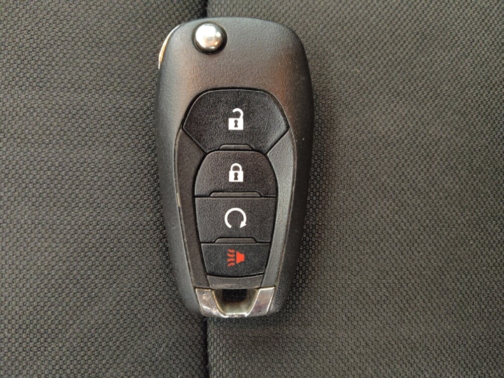 2021 Chevrolet Trax in Lakewood, CO 80215 - 18091396 32