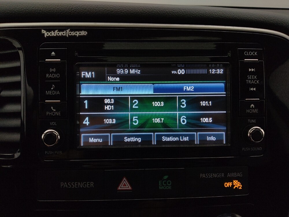 2016 Mitsubishi Outlander in St. Louis, MO 63136 - 18091400 25