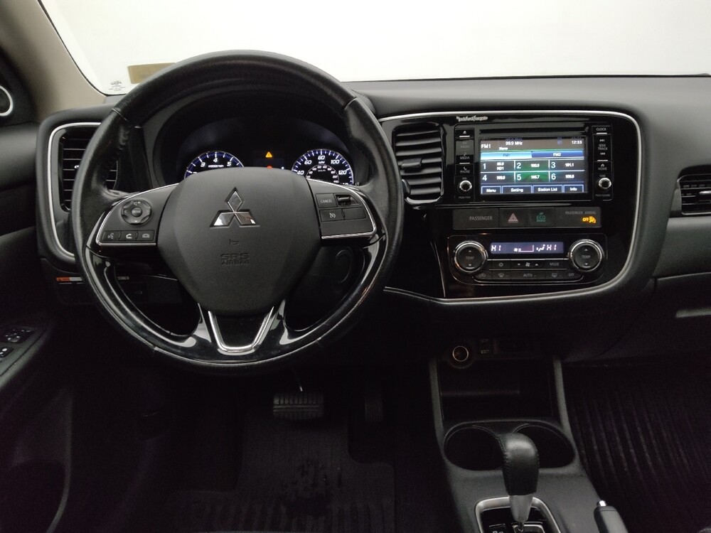 2016 Mitsubishi Outlander in St. Louis, MO 63136 - 18091400 22