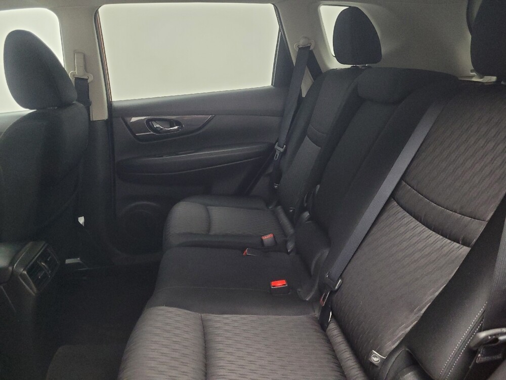 2017 Nissan Rogue in Indianapolis, IN 46219 - 18091401 18