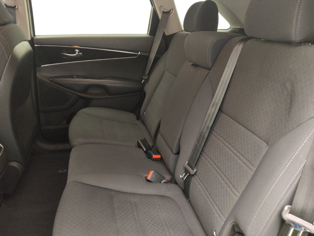 2017 Kia Sorento in Ocala, FL 34471 - 18091404 18