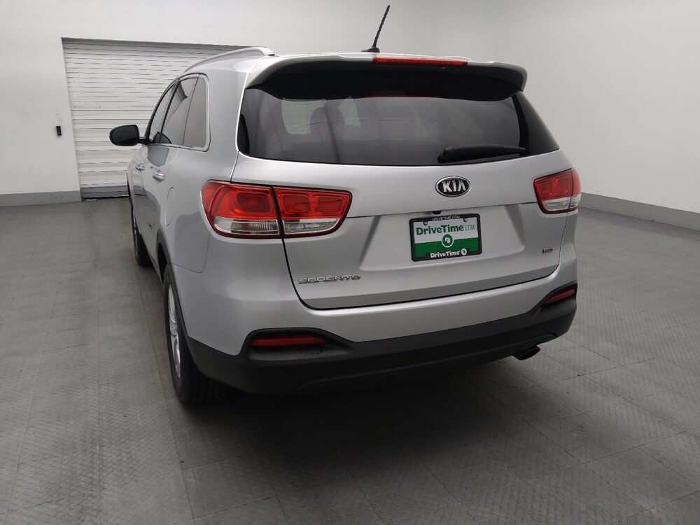 2017 Kia Sorento in Ocala, FL 34471 - 18091404 6