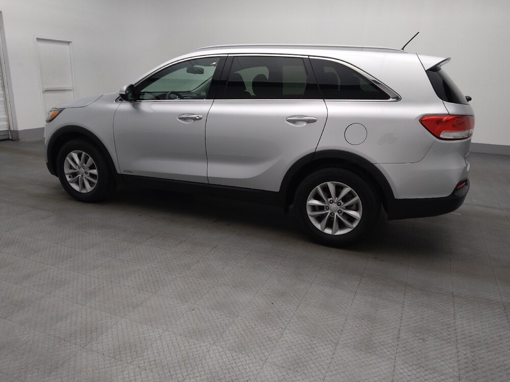 2017 Kia Sorento in Ocala, FL 34471 - 18091404 3