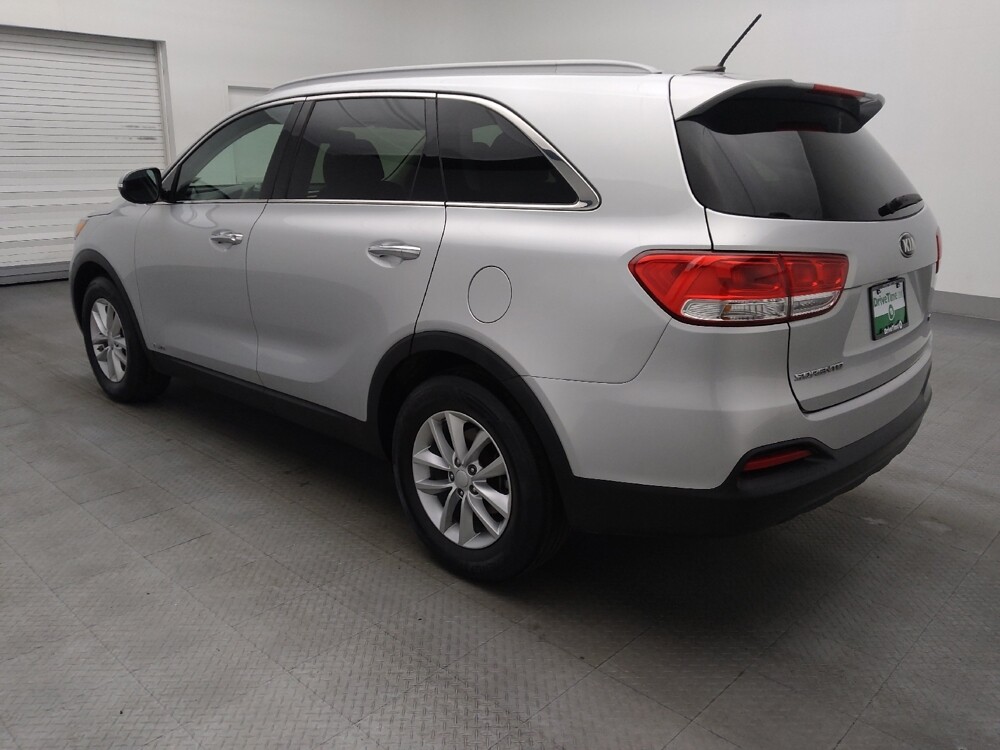 2017 Kia Sorento in Ocala, FL 34471 - 18091404 5