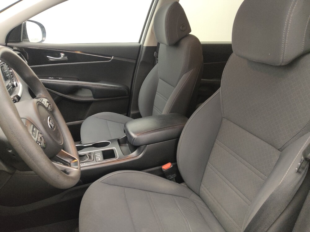 2017 Kia Sorento in Ocala, FL 34471 - 18091404 17