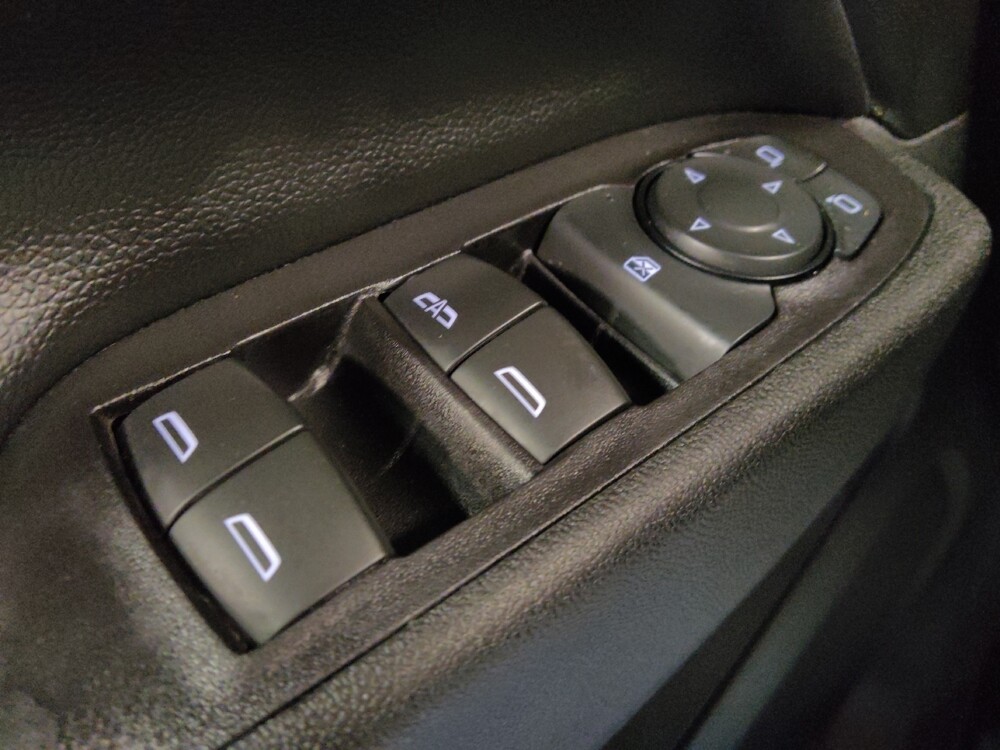 2019 Chevrolet Equinox in Chandler, AZ 85225 - 18091405 27