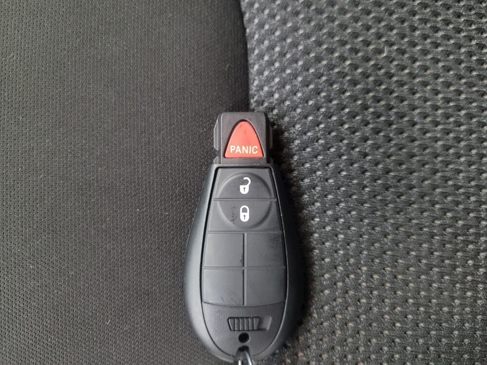 2019 Jeep Cherokee in Indianapolis, IN 46219 - 18091408 32