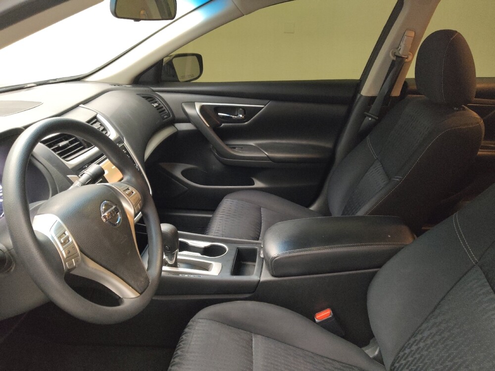 2018 Nissan Altima in Midlothian, IL 60445 - 18091410 17