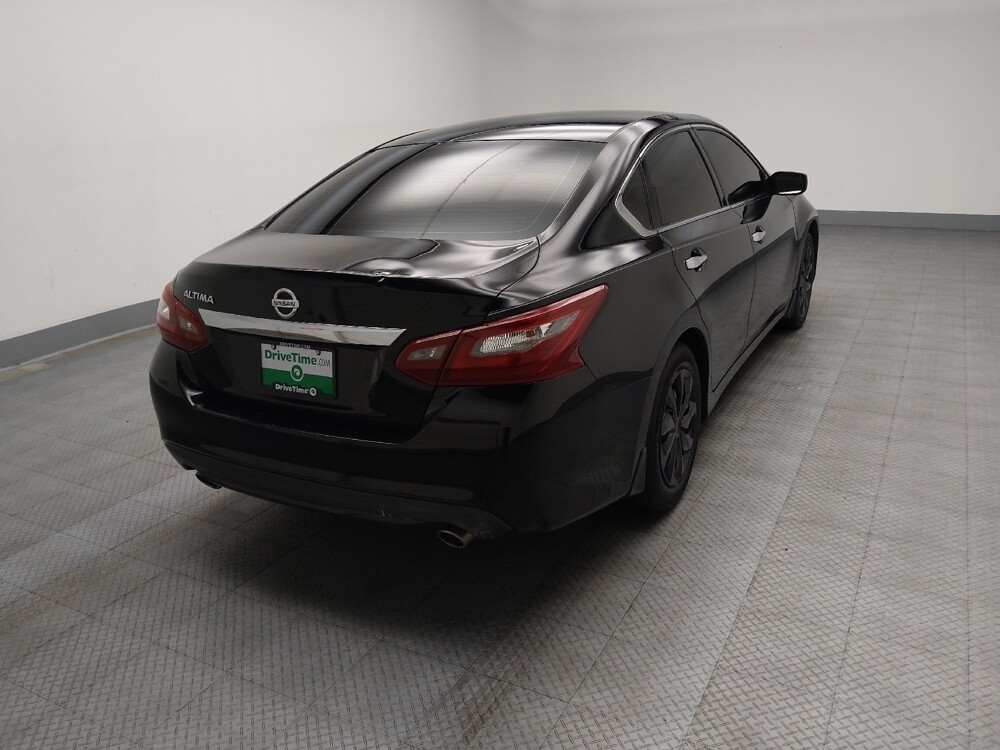 2018 Nissan Altima in Midlothian, IL 60445 - 18091410 9