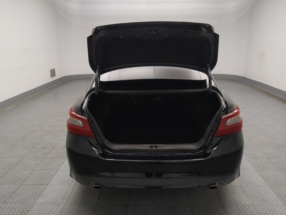 2018 Nissan Altima in Midlothian, IL 60445 - 18091410 29