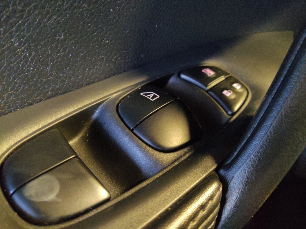 2020 Nissan Rogue Sport in Albuquerque, NM 87123 - 18091422 27