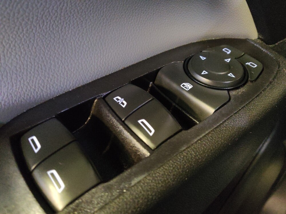 2019 Chevrolet Equinox in Albuquerque, NM 87123 - 18091424 27