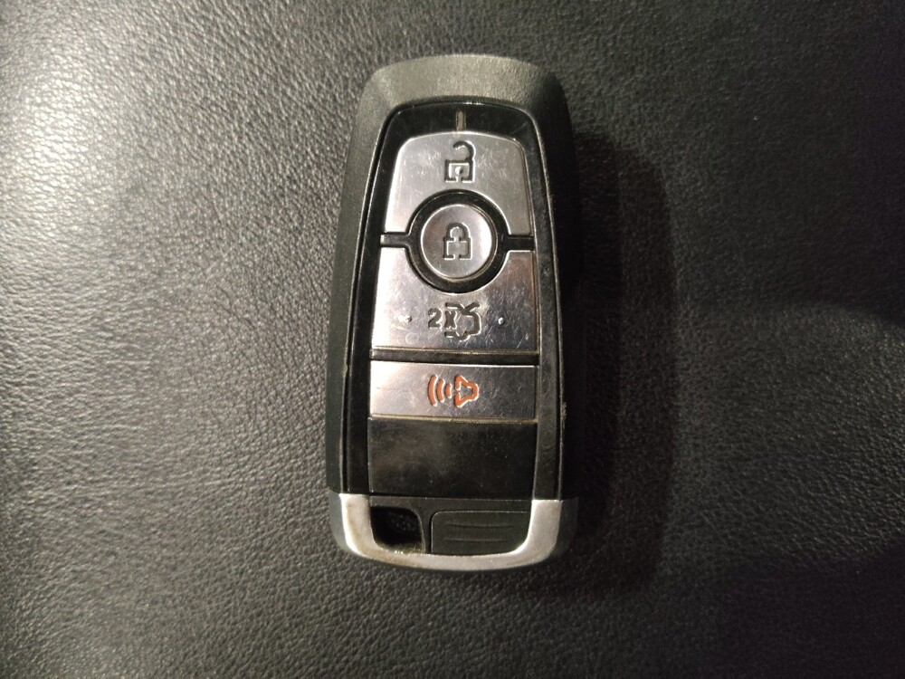 2018 Ford Edge in Savannah, GA 31419 - 18091432 32