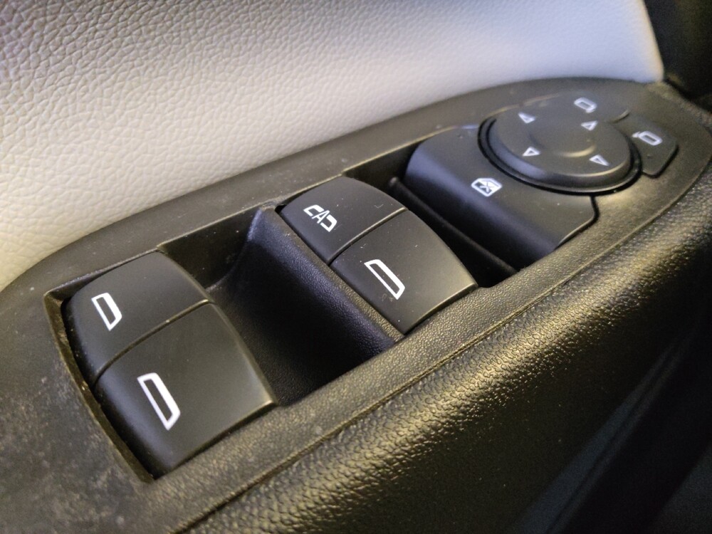 2021 Chevrolet Equinox in Mesa, AZ 85210 - 18091437 27