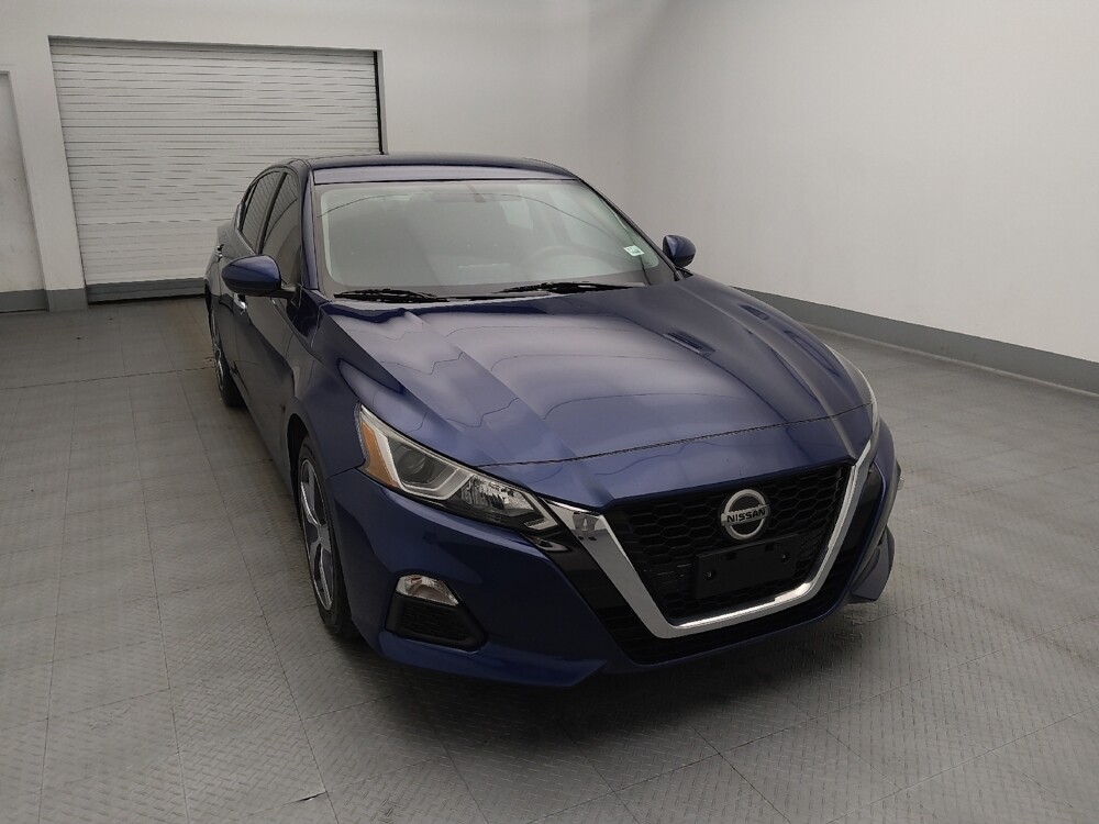 2020 Nissan Altima in Wichita, KS 67207 - 18091446 14