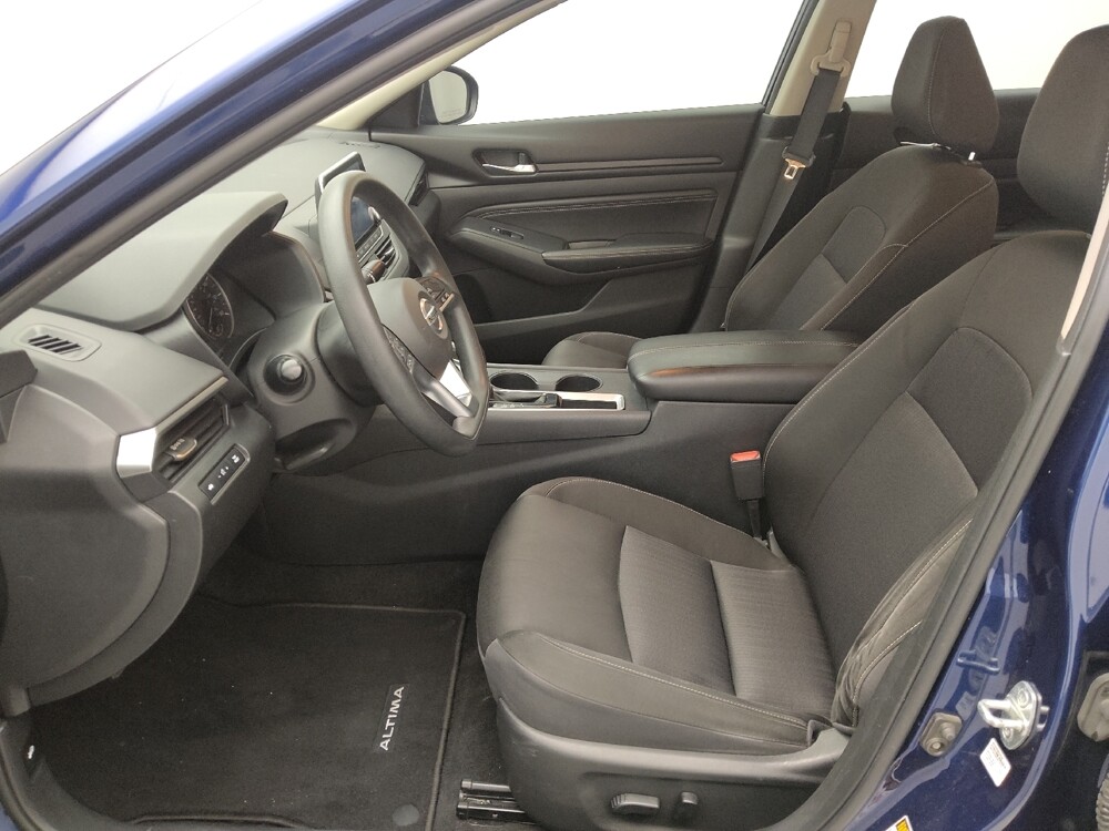 2020 Nissan Altima in Wichita, KS 67207 - 18091446 17
