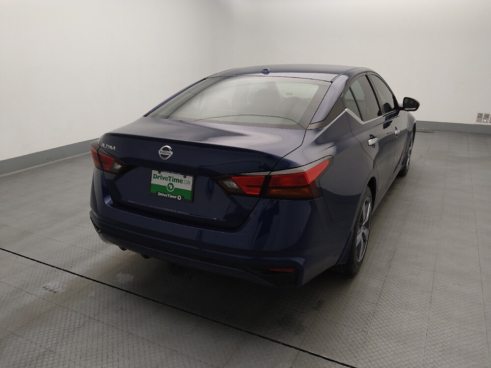 2020 Nissan Altima in Wichita, KS 67207 - 18091446 7