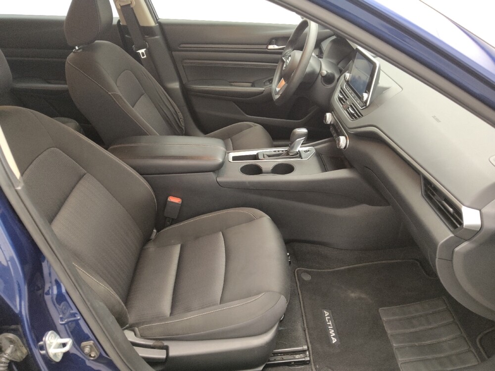 2020 Nissan Altima in Wichita, KS 67207 - 18091446 21
