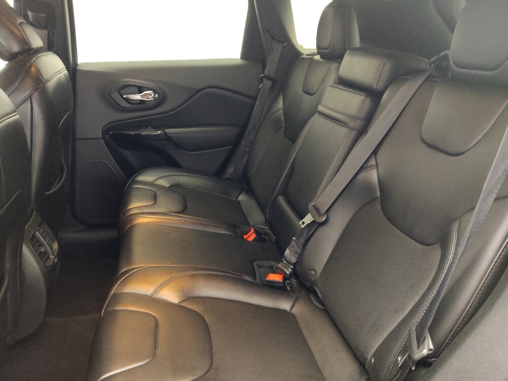 2019 Jeep Cherokee in Jacksonville, FL 32210 - 18091451 18