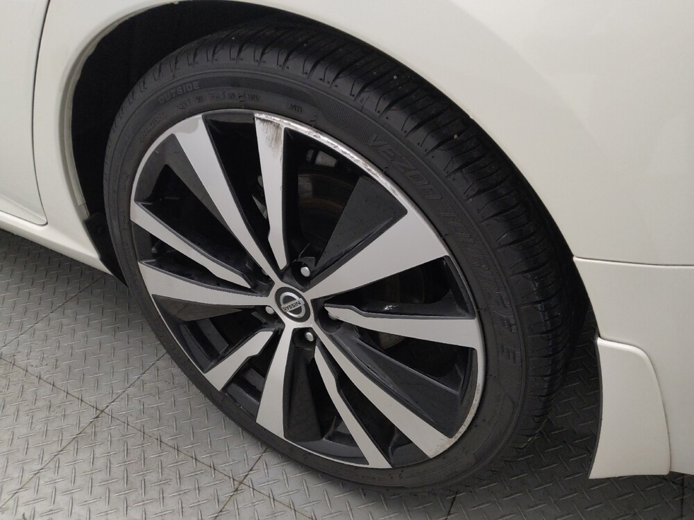 2021 Nissan Altima in Live Oak, TX 78233 - 18091456 31