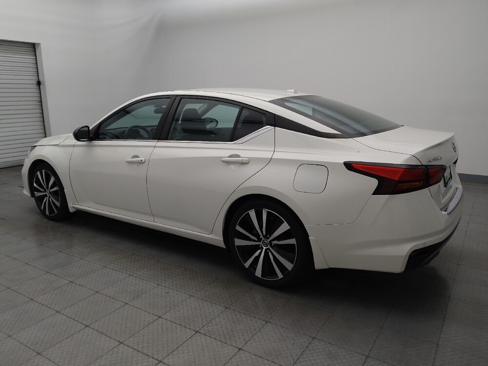 2021 Nissan Altima in Live Oak, TX 78233 - 18091456 3