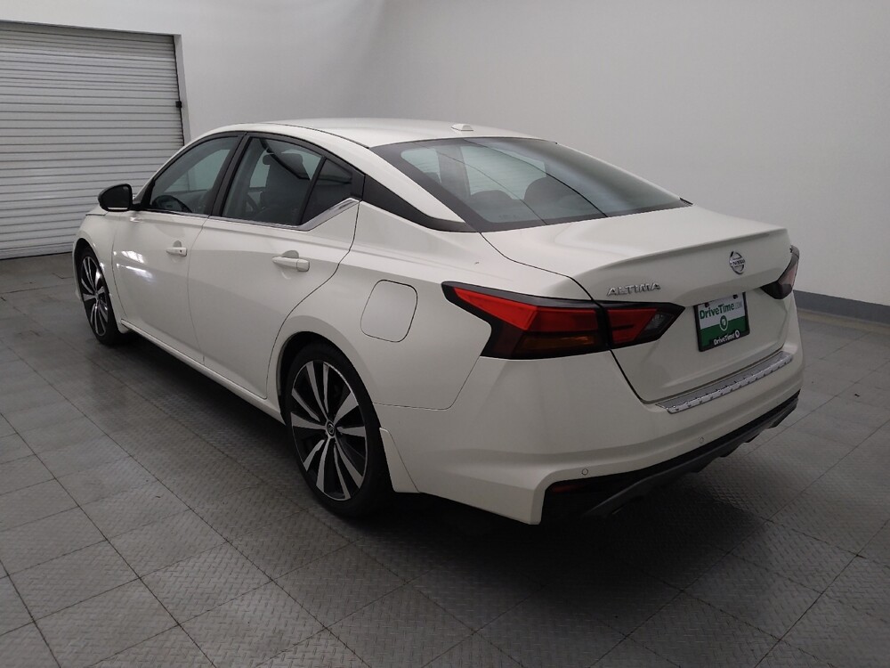 2021 Nissan Altima in Live Oak, TX 78233 - 18091456 5