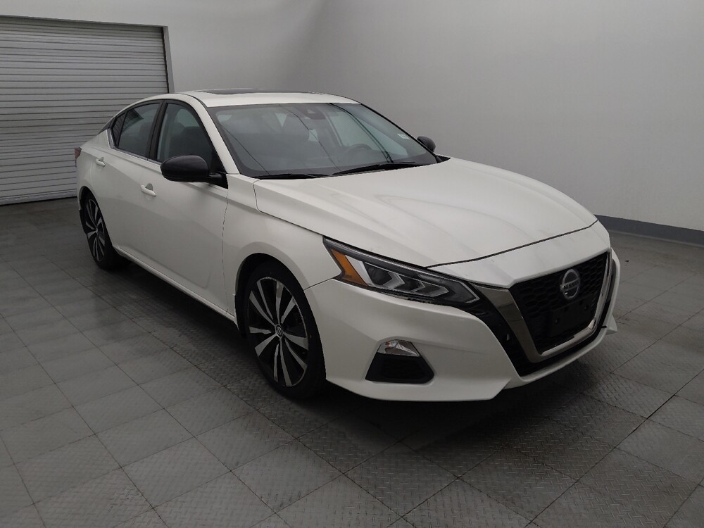 2021 Nissan Altima in Live Oak, TX 78233 - 18091456 13