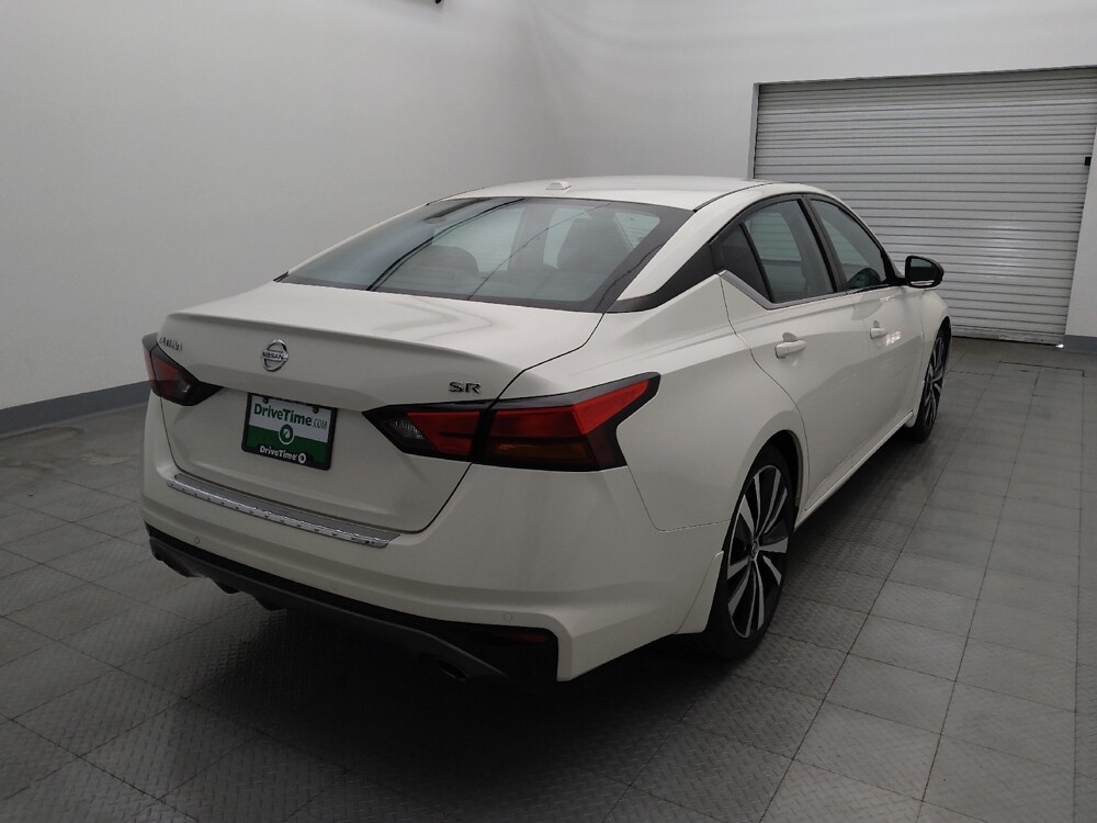 2021 Nissan Altima in Live Oak, TX 78233 - 18091456 7