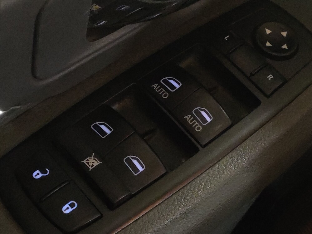 2013 RAM 1500 in Temple, TX 76502 - 18091459 27