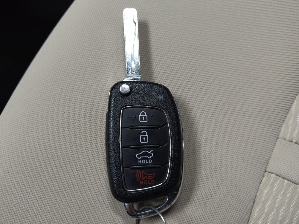 2018 Hyundai Sonata in El Paso, TX 79907 - 18091461 32