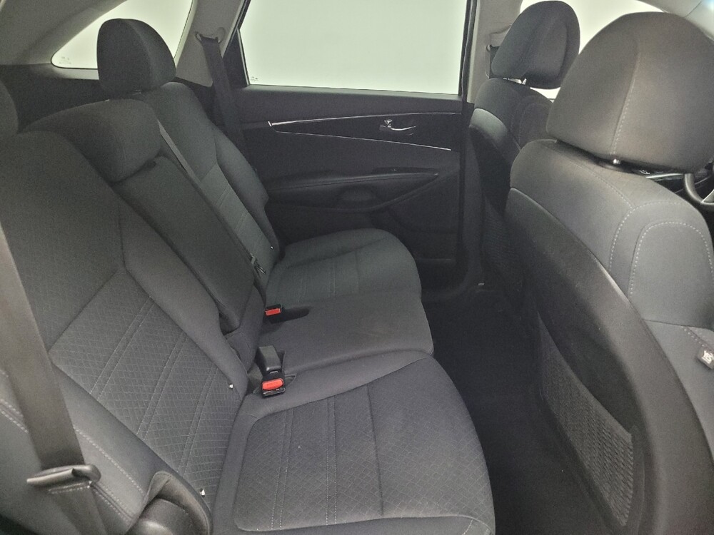 2018 Kia Sorento in Antioch, TN 37013 - 18091462 19