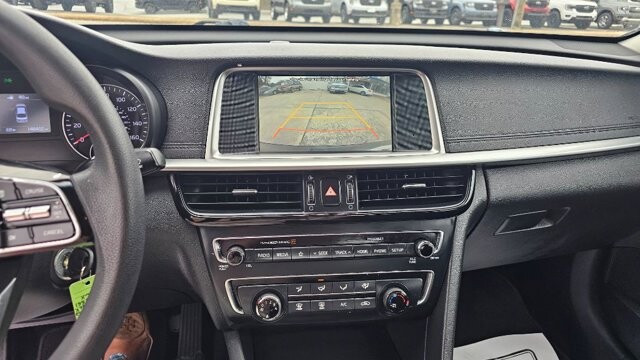 2019 Kia Optima in Cartersville, GA 30120 - 18091472 4