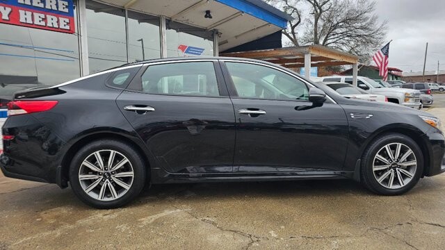 2019 Kia Optima in Cartersville, GA 30120 - 18091472 10