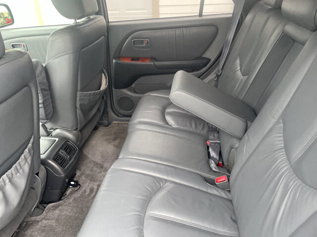 1999 Lexus RX 300 in Mount Vernon, WA 98273 - 18091476 5