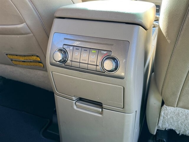 2012 Toyota Highlander in Greenville, SC 29607 - 18091486 22