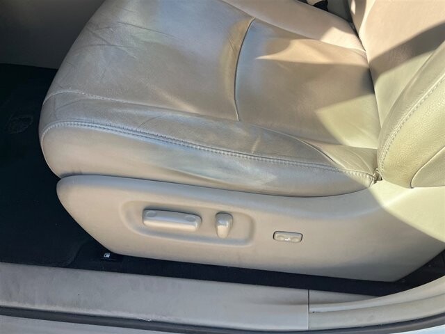 2012 Toyota Highlander in Greenville, SC 29607 - 18091486 33