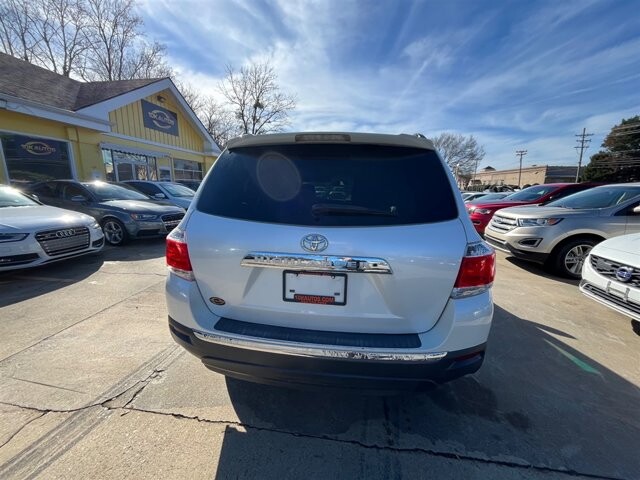 2012 Toyota Highlander in Greenville, SC 29607 - 18091486 5
