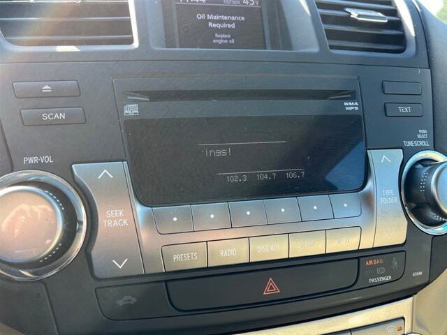 2012 Toyota Highlander in Greenville, SC 29607 - 18091486 37