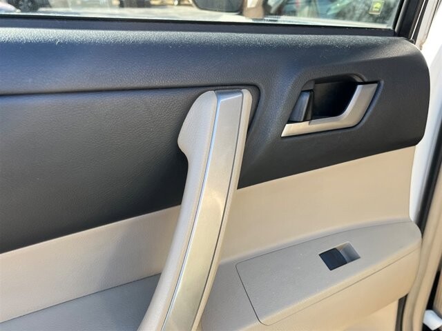 2012 Toyota Highlander in Greenville, SC 29607 - 18091486 27