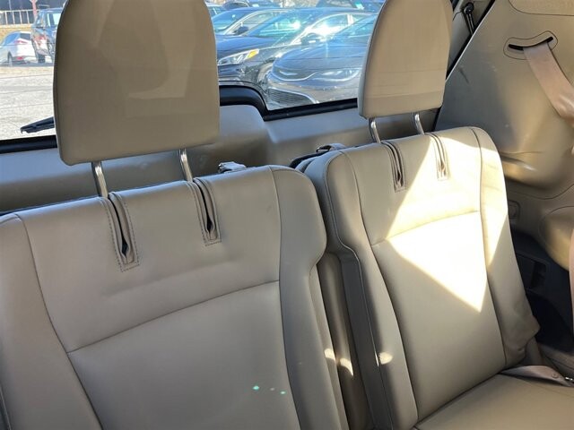 2012 Toyota Highlander in Greenville, SC 29607 - 18091486 23